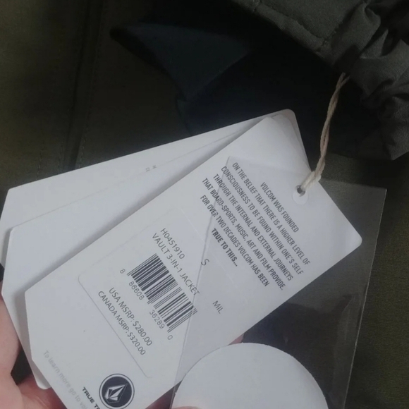 Volcom Jacket - Picture 11 of 11